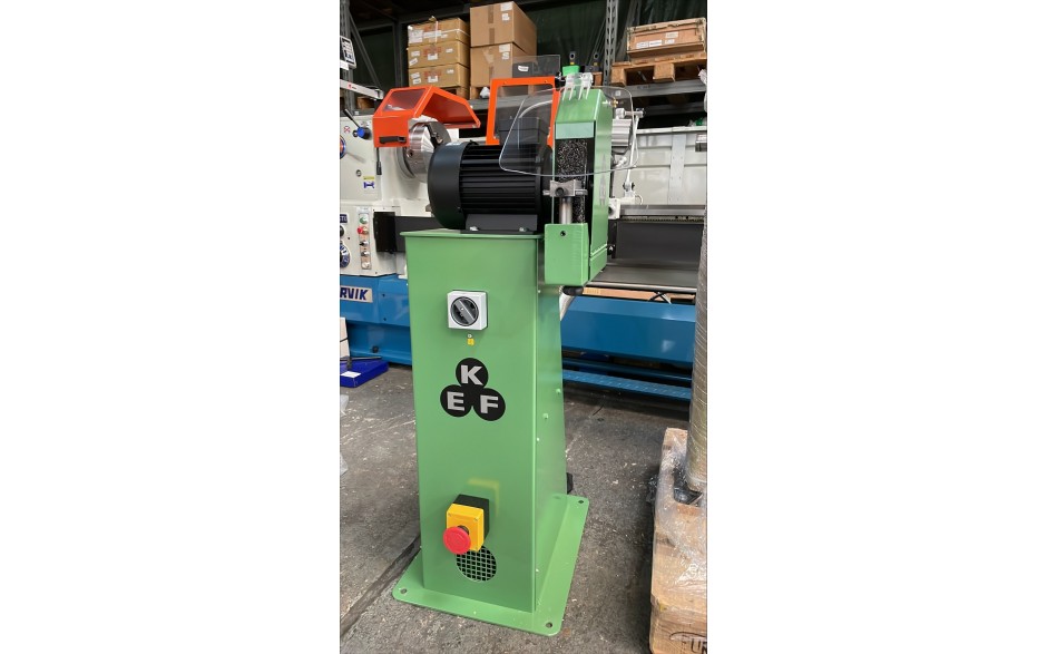 AGS250 | KEF BORSTELMACHINE OP VOET, MET AFZUIGING [PRIJS DATUM 26-08-2022]