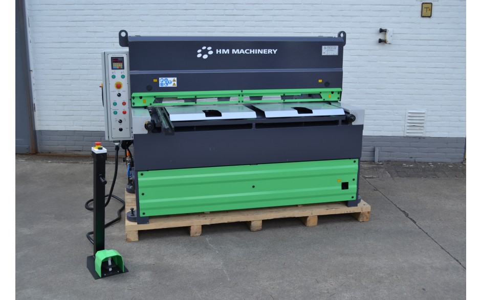 HM ELEKTRISCHE PLAATSCHAAR WKS 1300x6 MM MET GEMOTORISEERDE ACHTERAANSLAG met SNIJLIJNVERLICHTING incl. OPTIONELE PNEUMATISCHE HOOGHOUD SYSTEEM + PLAATSING EN UITLEG
