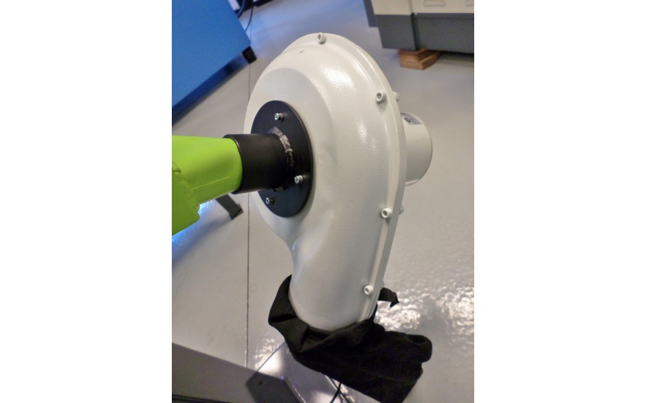 CENTRIFUGAAL STOFAFZUIGING 400V MET STOFZAK *** LAATSTE EXEMPLAAR ***
